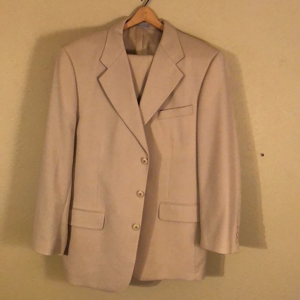 Bachrach wool single-breasted suit.